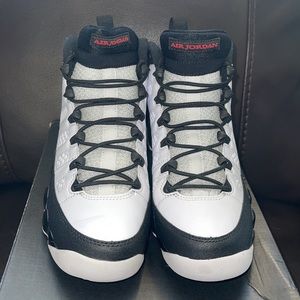 Air Jordan 9 Retro